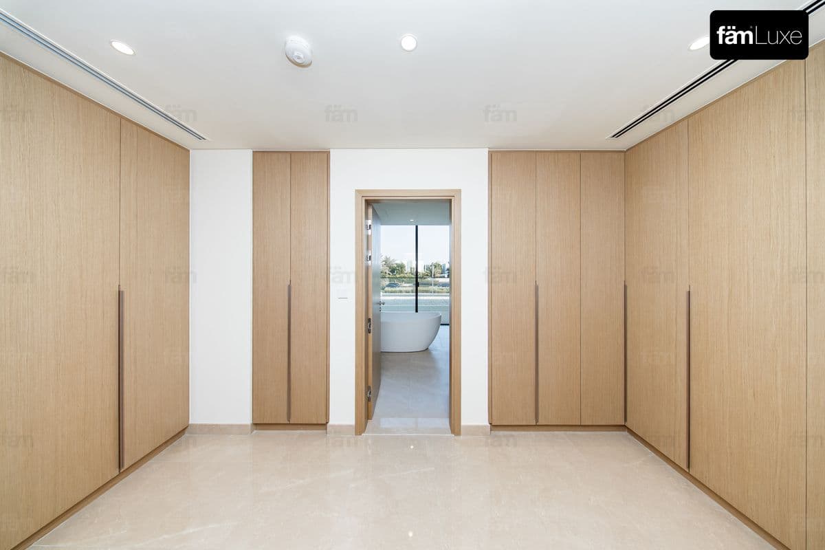 5 bedroom villa in Address Hillcrest, photograph 11 of 20