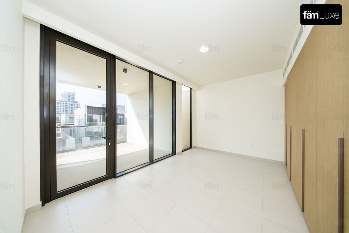 5 bedroom villa in Address Hillcrest, photograph 9 of 20