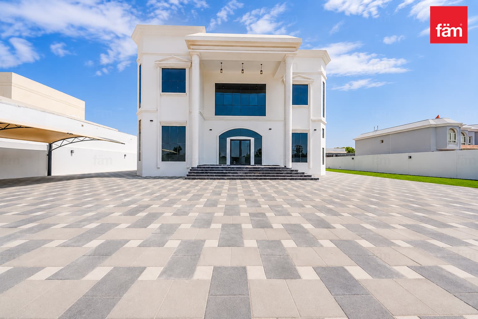 4 bedroom villa in Al Barsha 2 Villas, photograph 1 of 20
