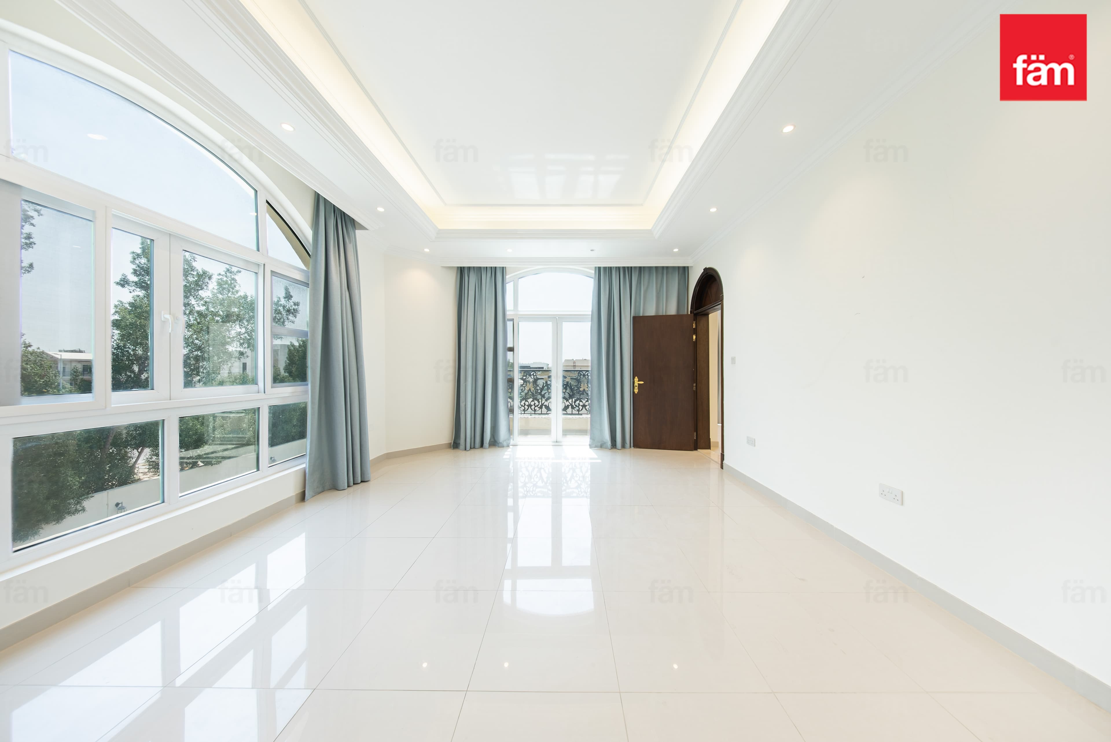 5 bedroom villa in Al Barsha 2 Villas, photograph 15 of 20