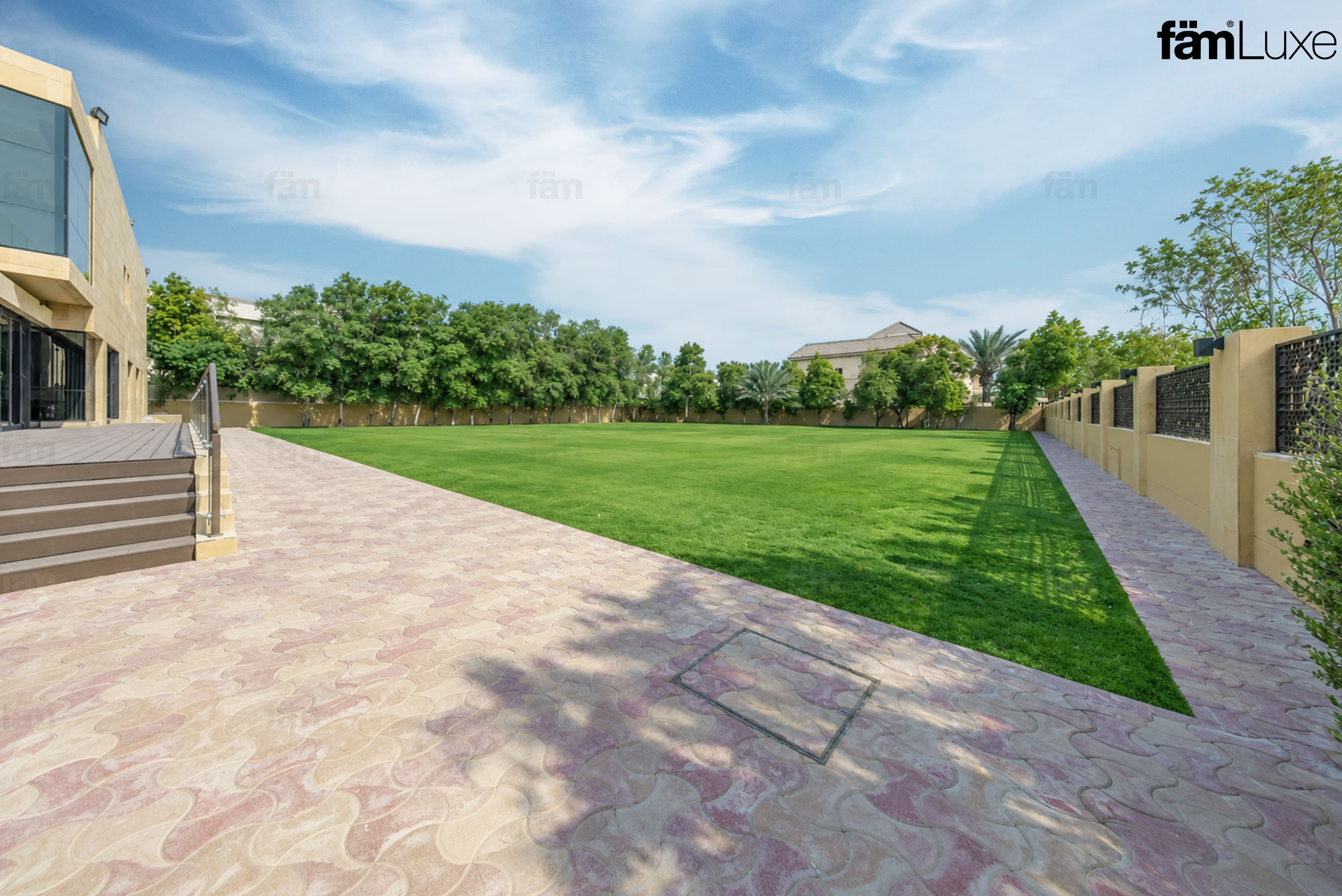 5 bedroom villa in Al Barsha 2 Villas, photograph 3 of 20