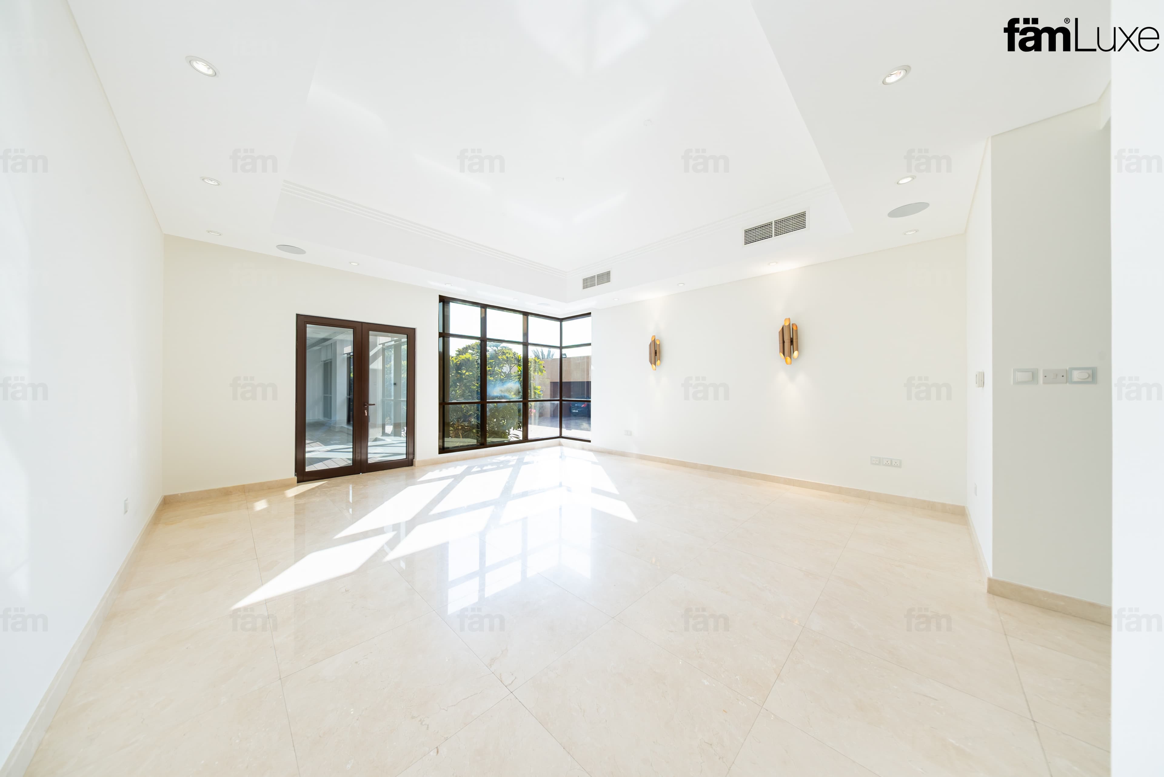 5 bedroom villa in Al Barsha 2 Villas, photograph 11 of 20