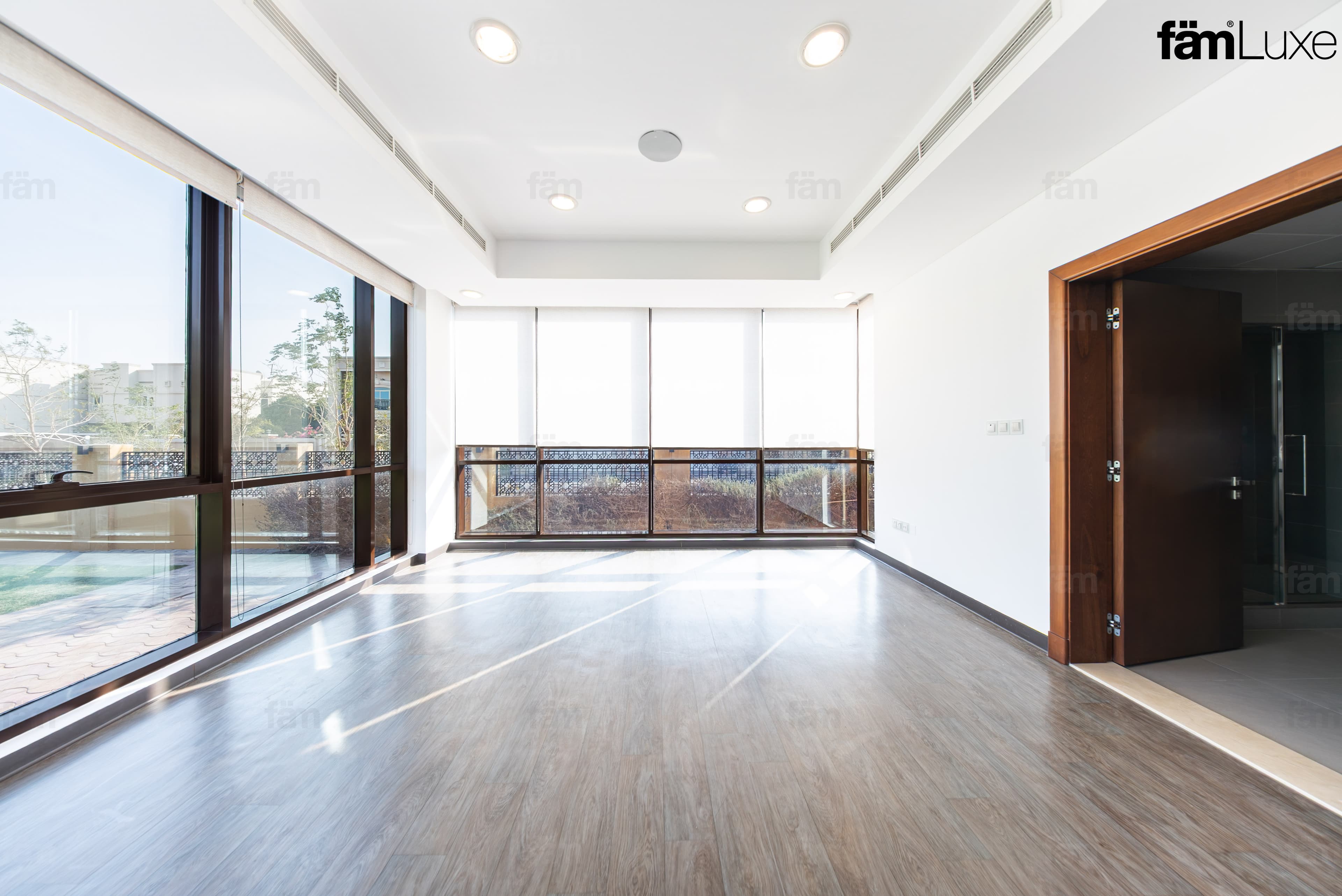 5 bedroom villa in Al Barsha 2 Villas, photograph 17 of 20