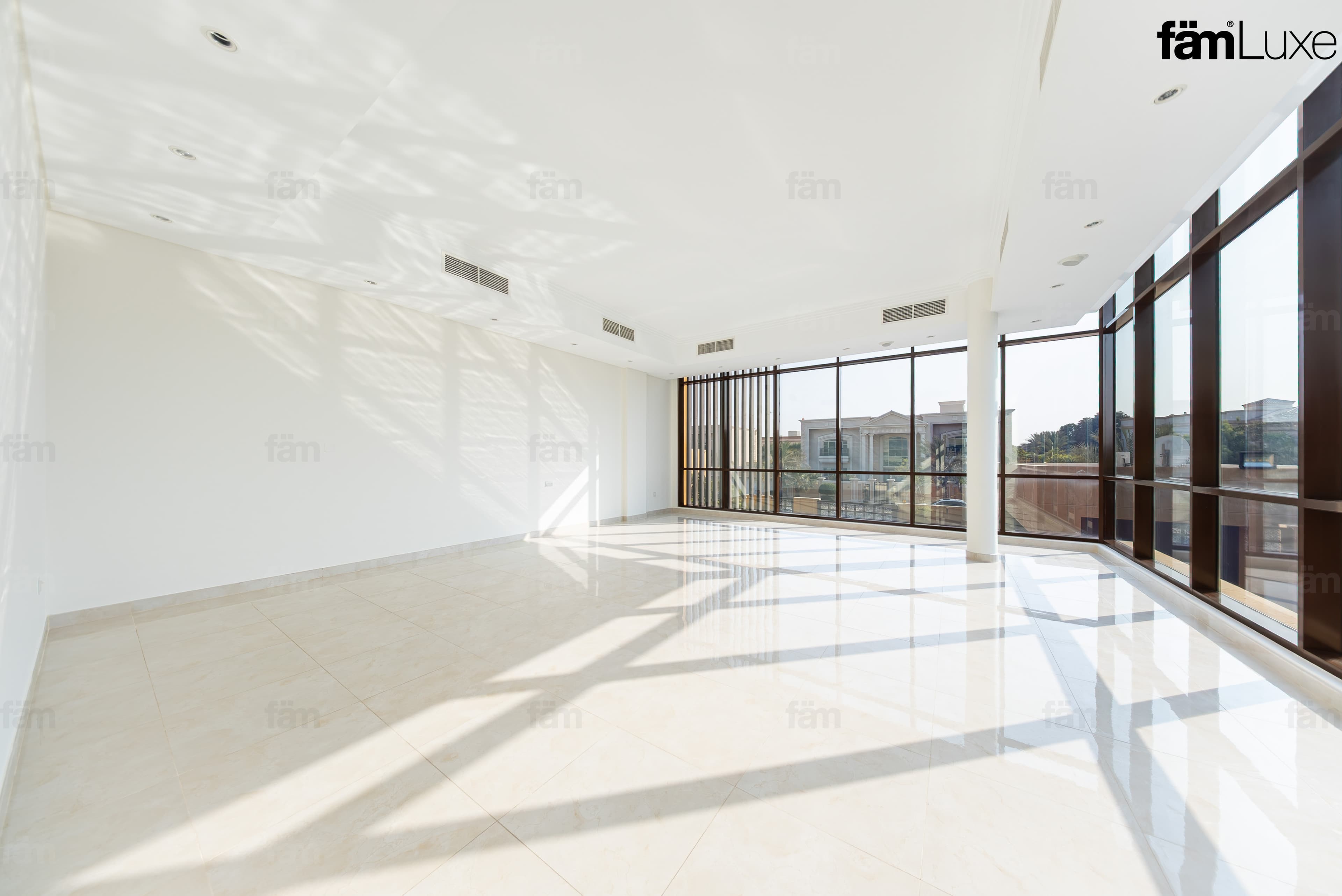 5 bedroom villa in Al Barsha 2 Villas, photograph 7 of 20