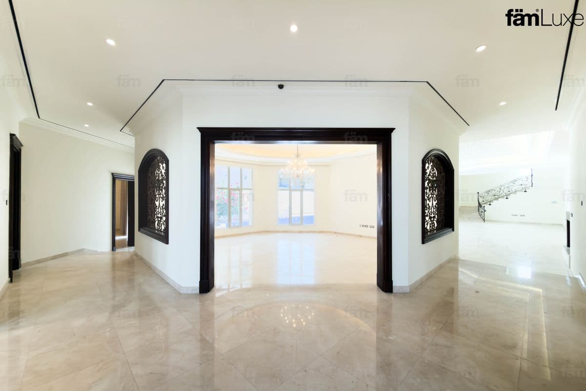 5 bedroom villa in Al Barsha South 1, photograph 15 of 20