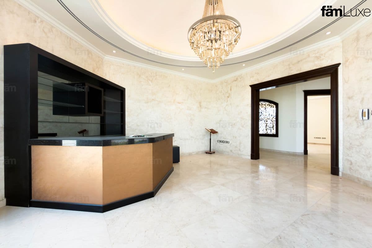5 bedroom villa in Al Barsha South 1, photograph 12 of 20