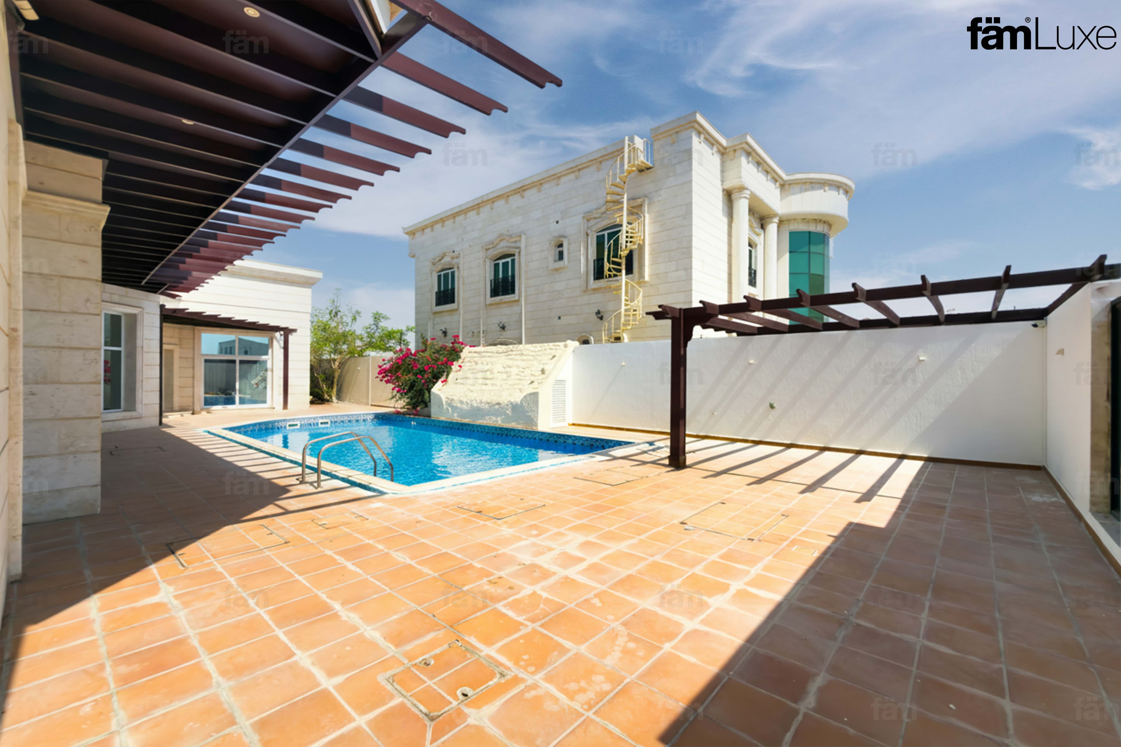 5 bedroom villa in Al Barsha South 1, photograph 7 of 20