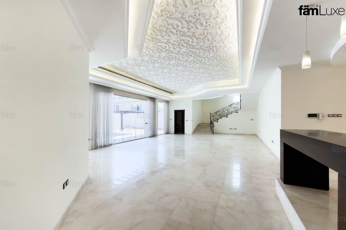 5 bedroom villa in Al Barsha South 1, photograph 17 of 20