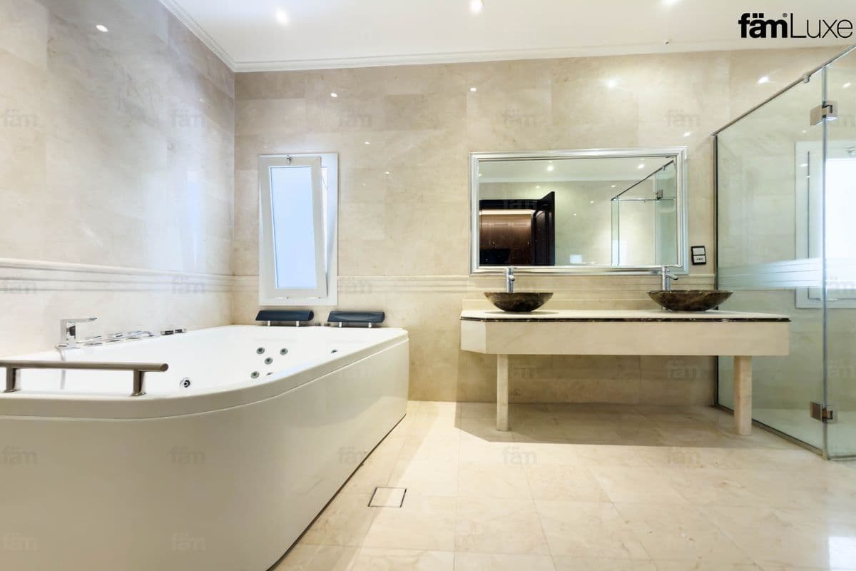 5 bedroom villa in Al Barsha South 1, photograph 6 of 20