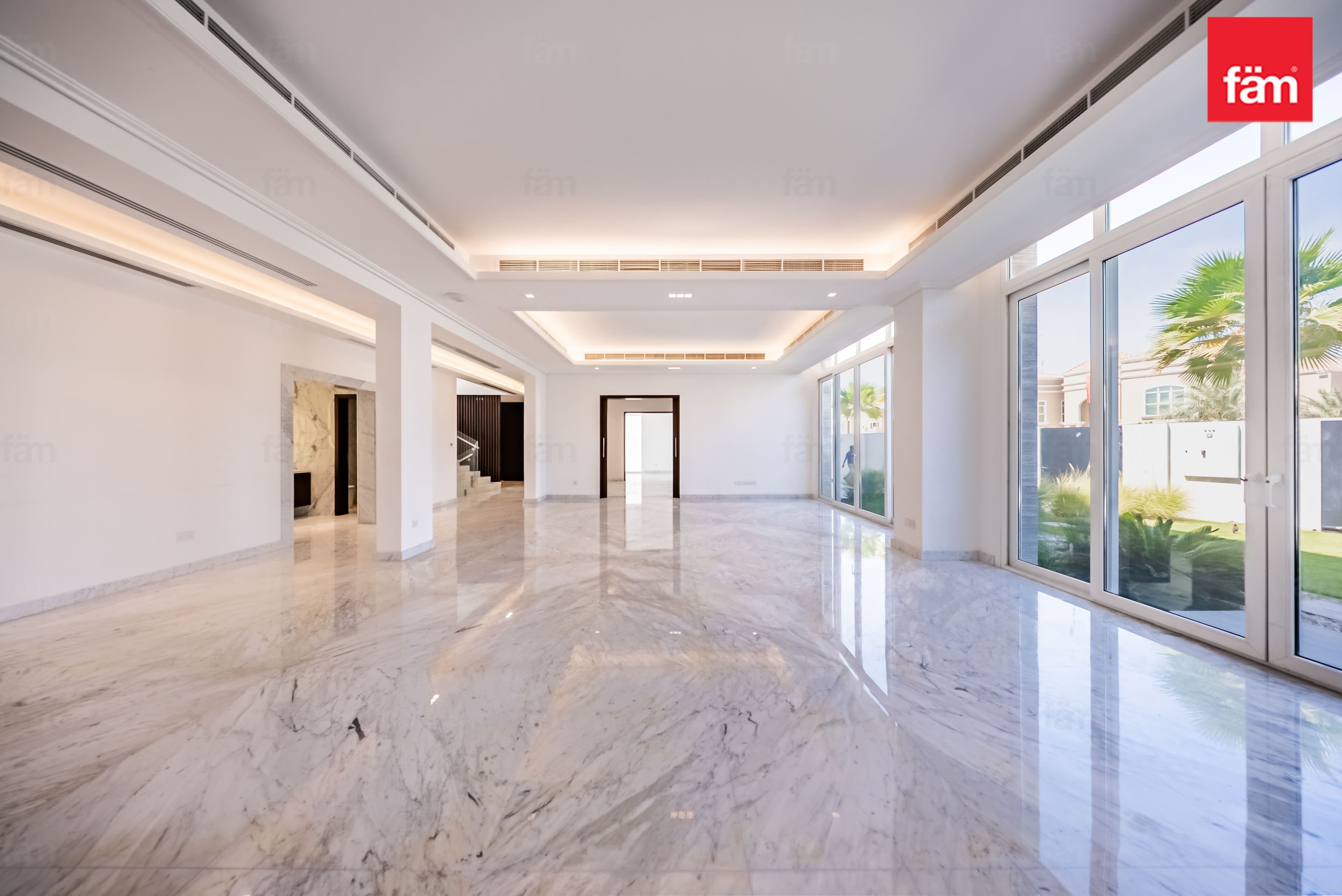 5 bedroom villa in Al Barsha South 2, photograph 6 of 20