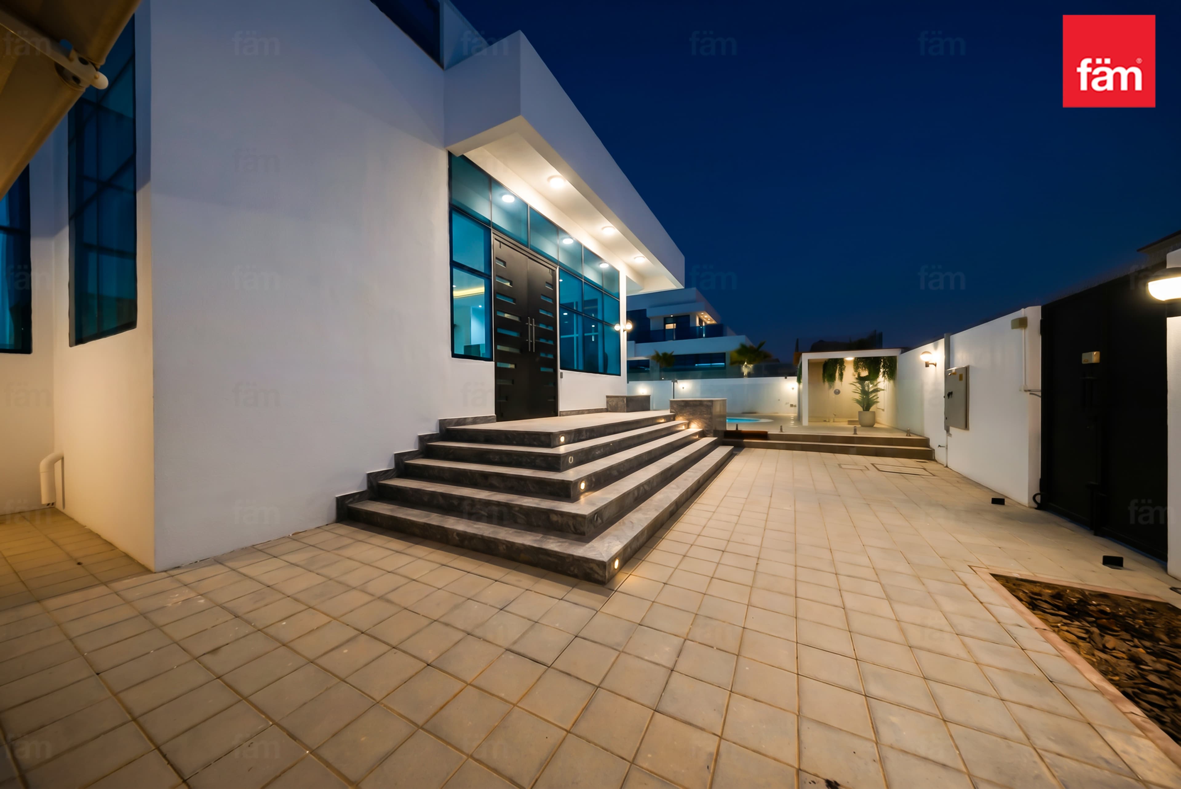 5 bedroom villa in Al Barsha South 2, photograph 19 of 20