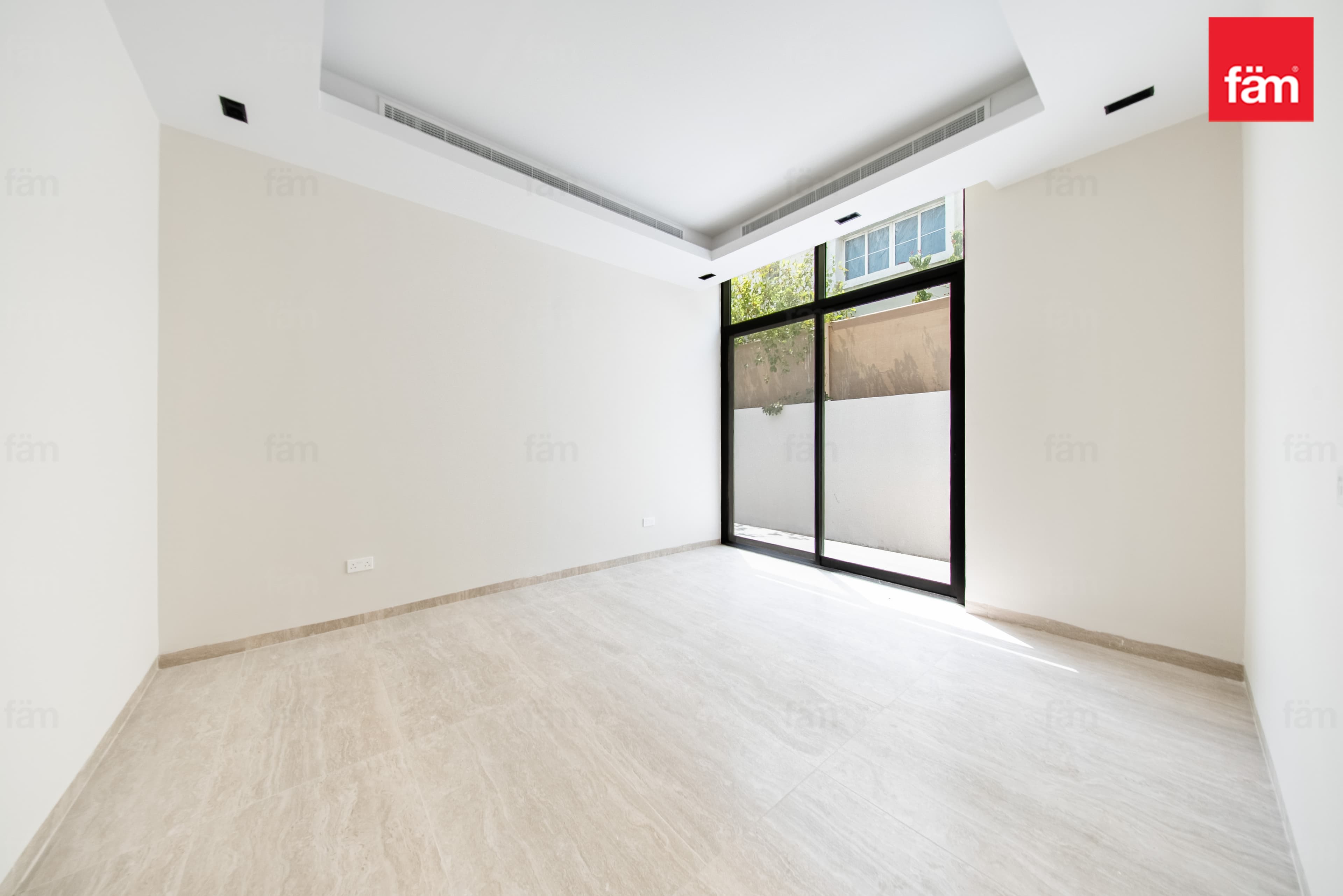 4 bedroom villa in Al Barsha South 2, photograph 8 of 20