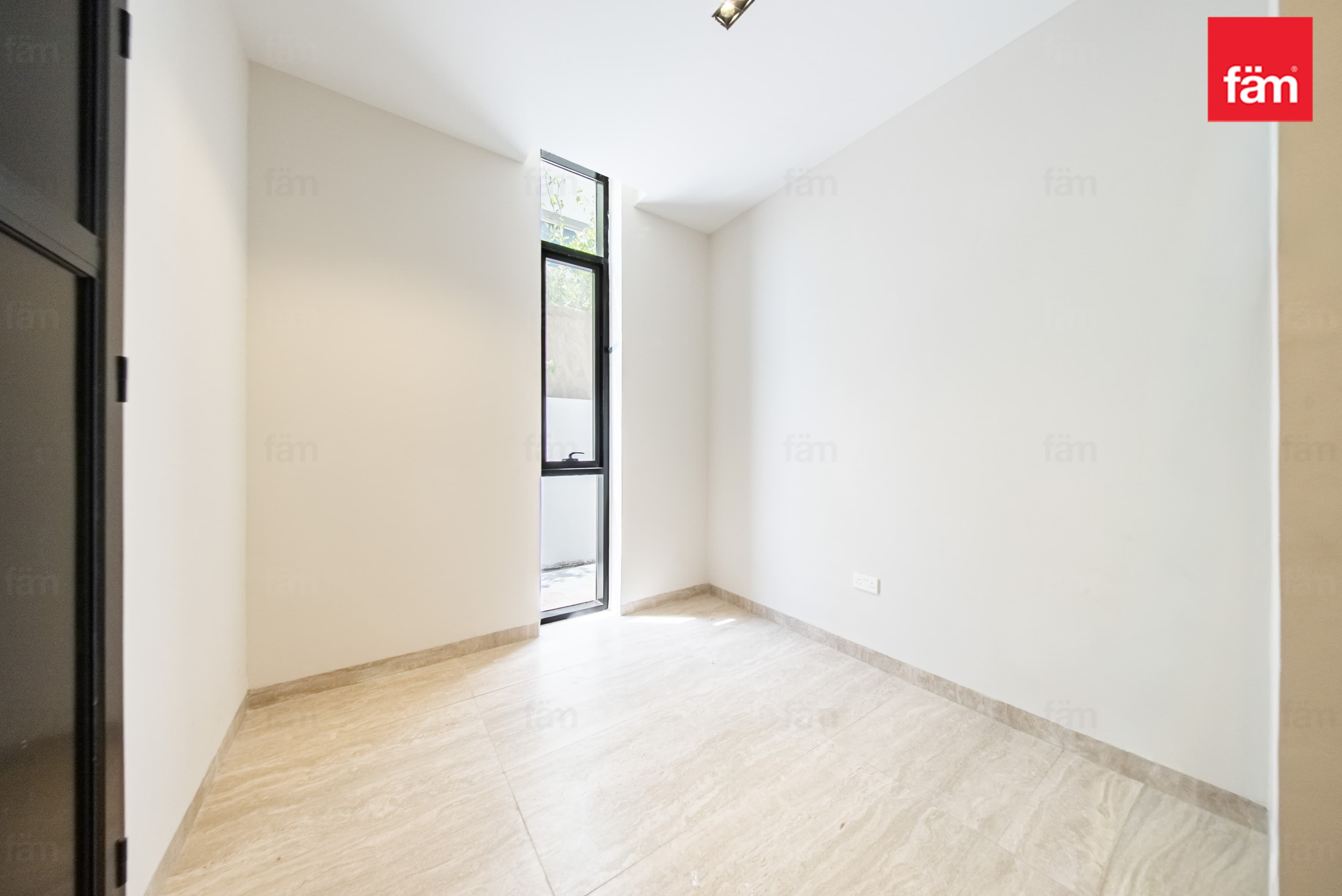4 bedroom villa in Al Barsha South 2, photograph 9 of 20