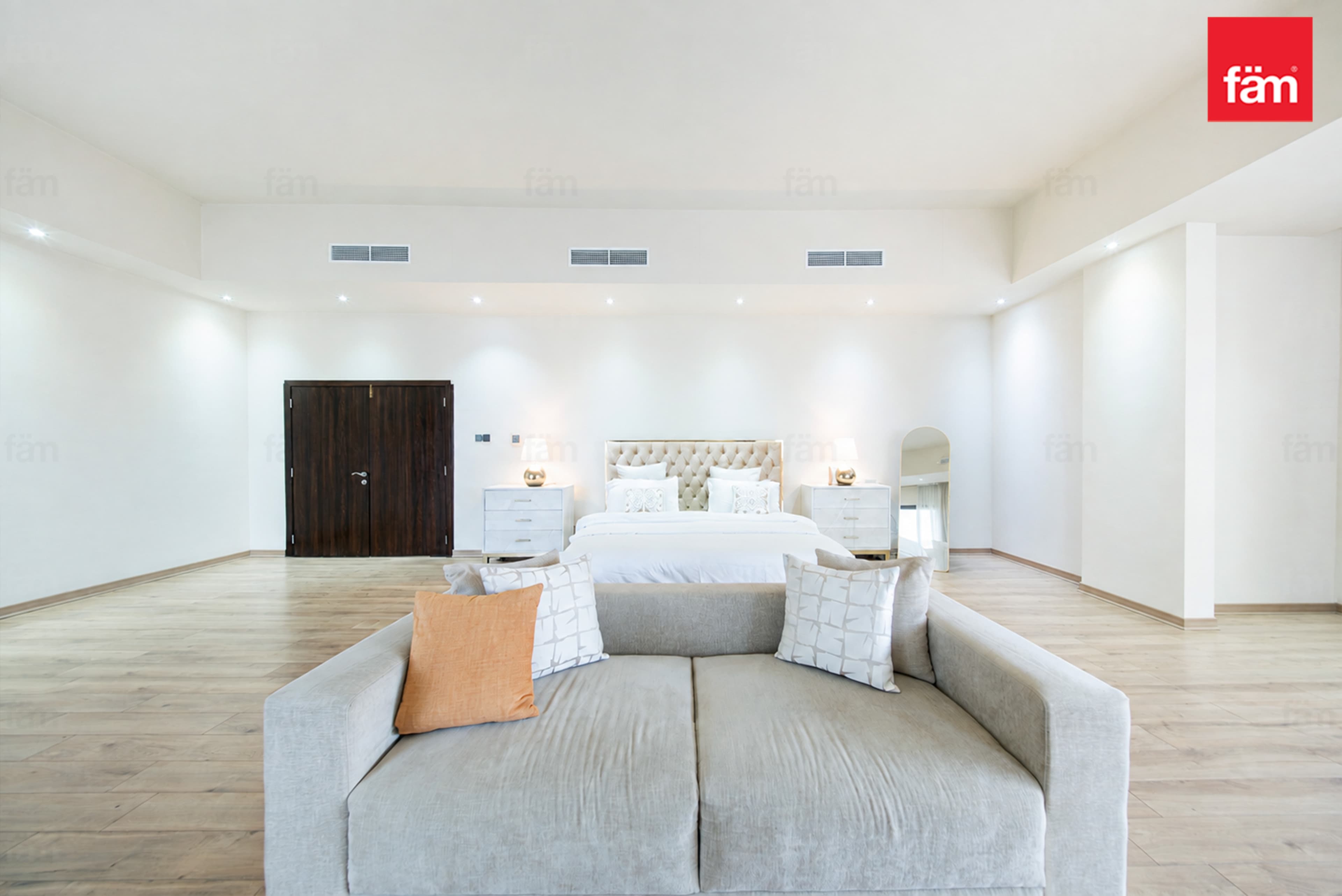5 bedroom villa in Al Barsha South 2, photograph 19 of 20