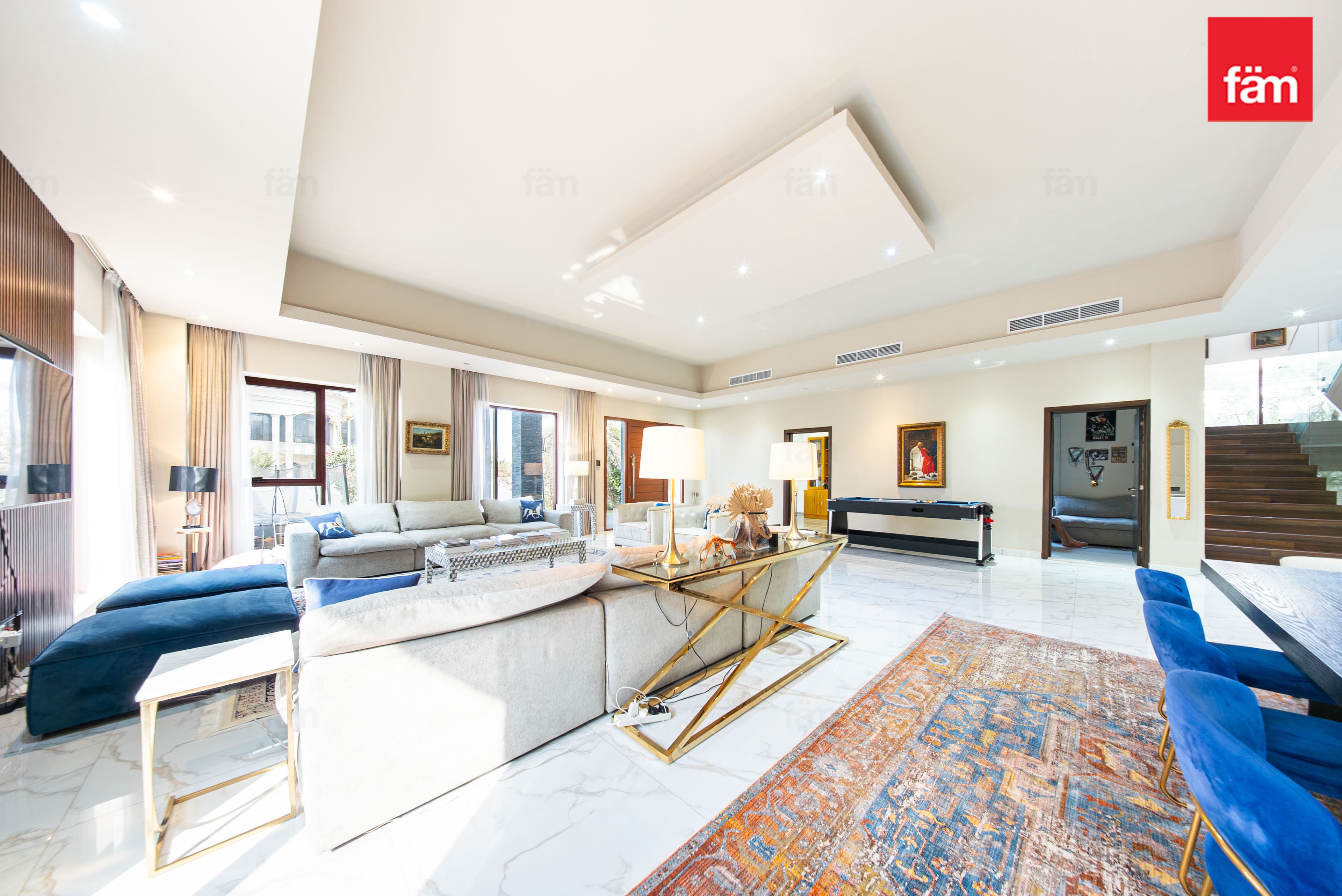 5 bedroom villa in Al Barsha South 2, photograph 4 of 20