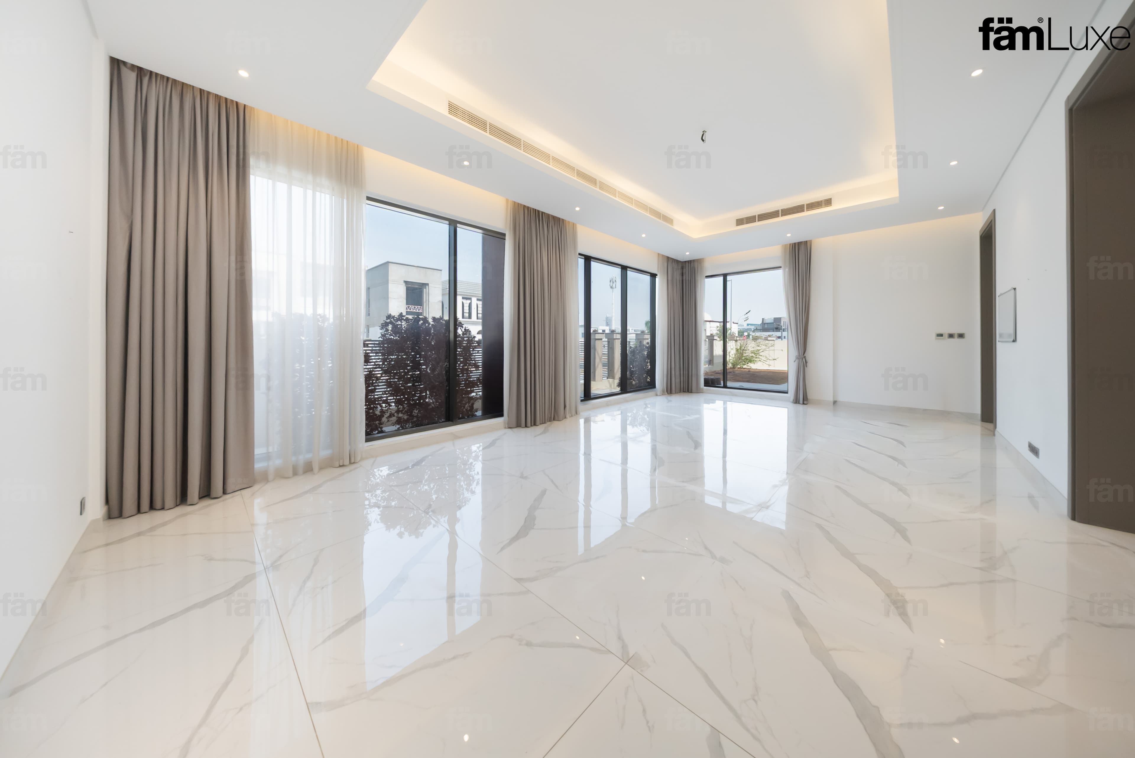7 bedroom villa in Al Barsha South 2, photograph 18 of 20