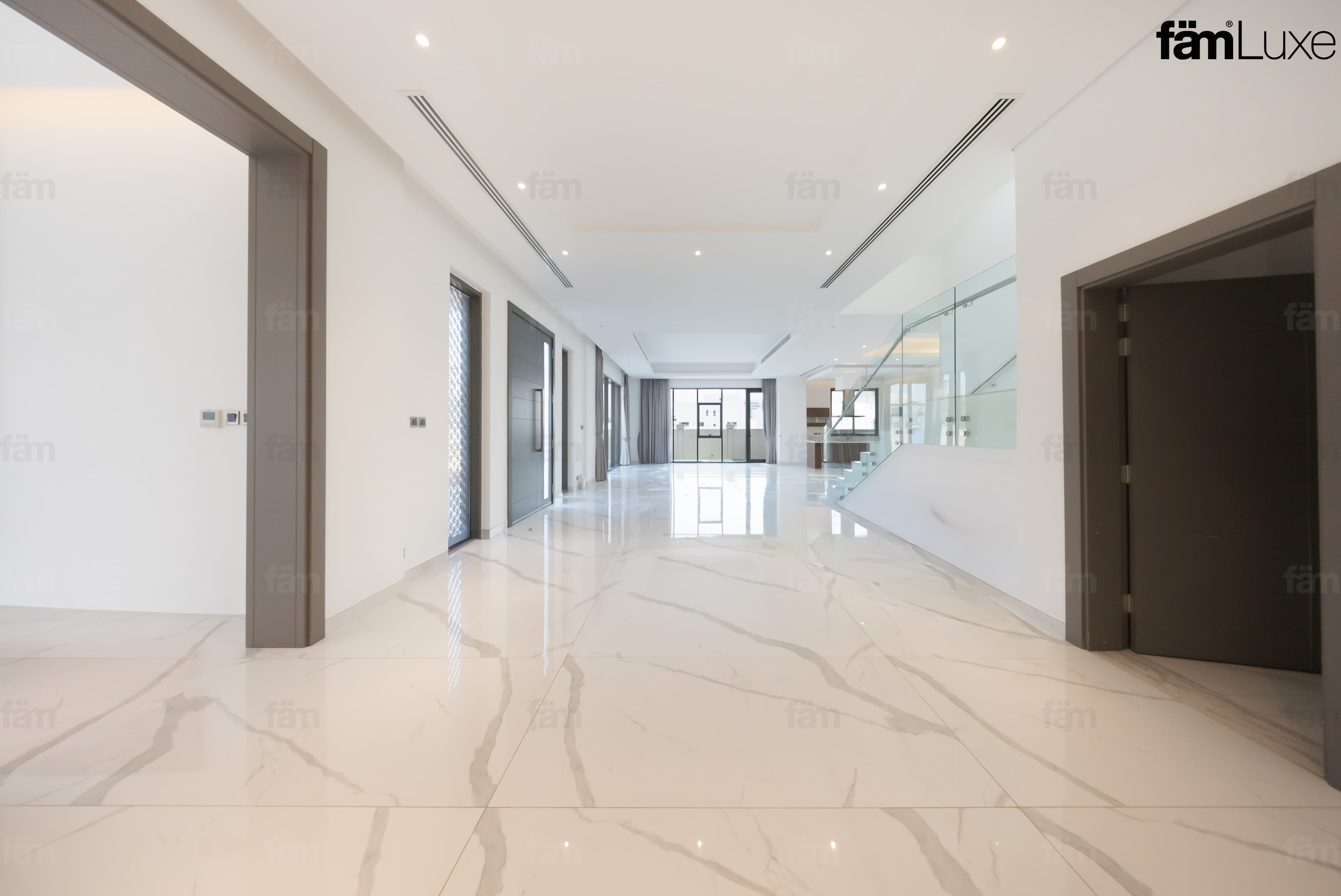 7 bedroom villa in Al Barsha South 2, photograph 11 of 20