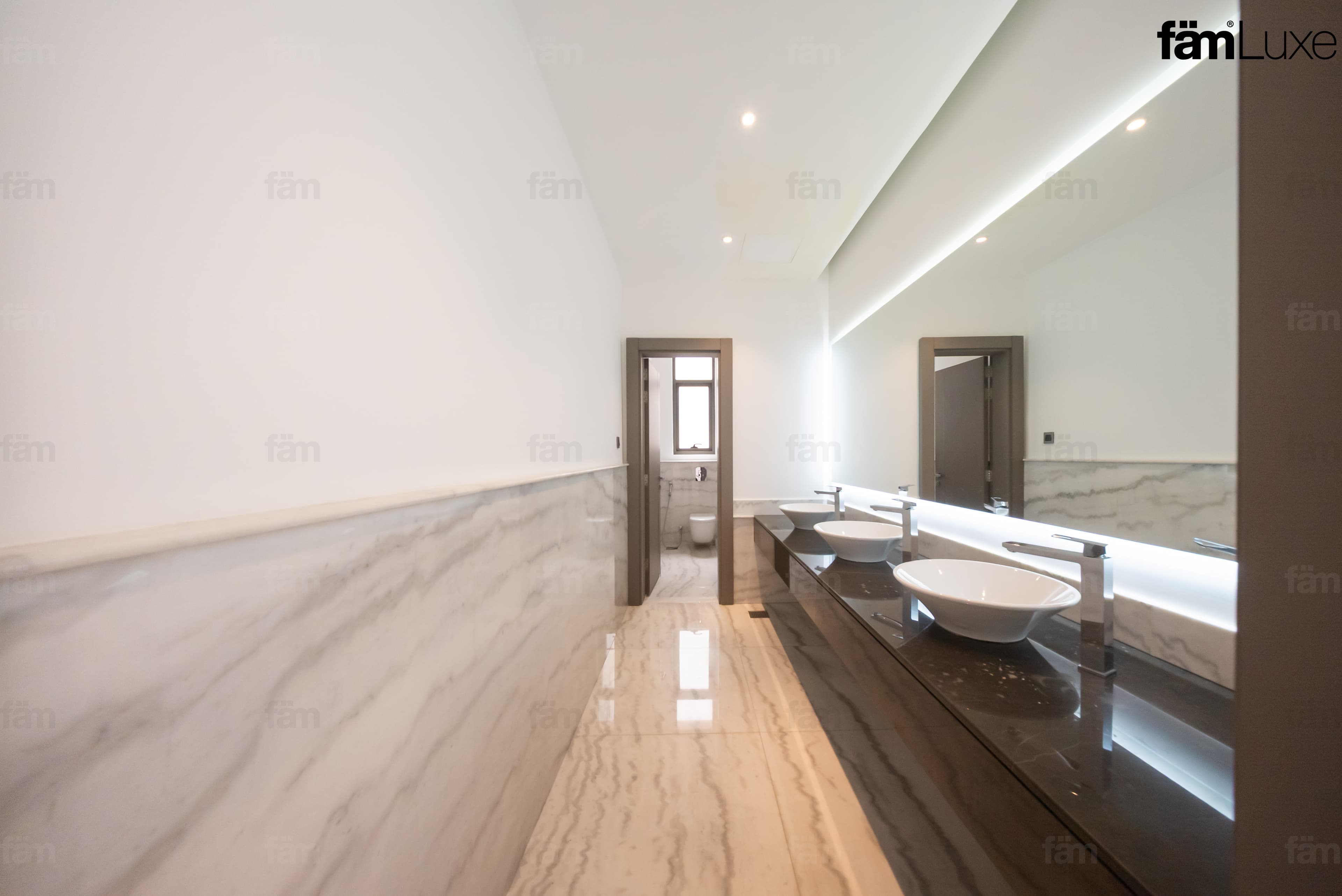 7 bedroom villa in Al Barsha South 2, photograph 20 of 20