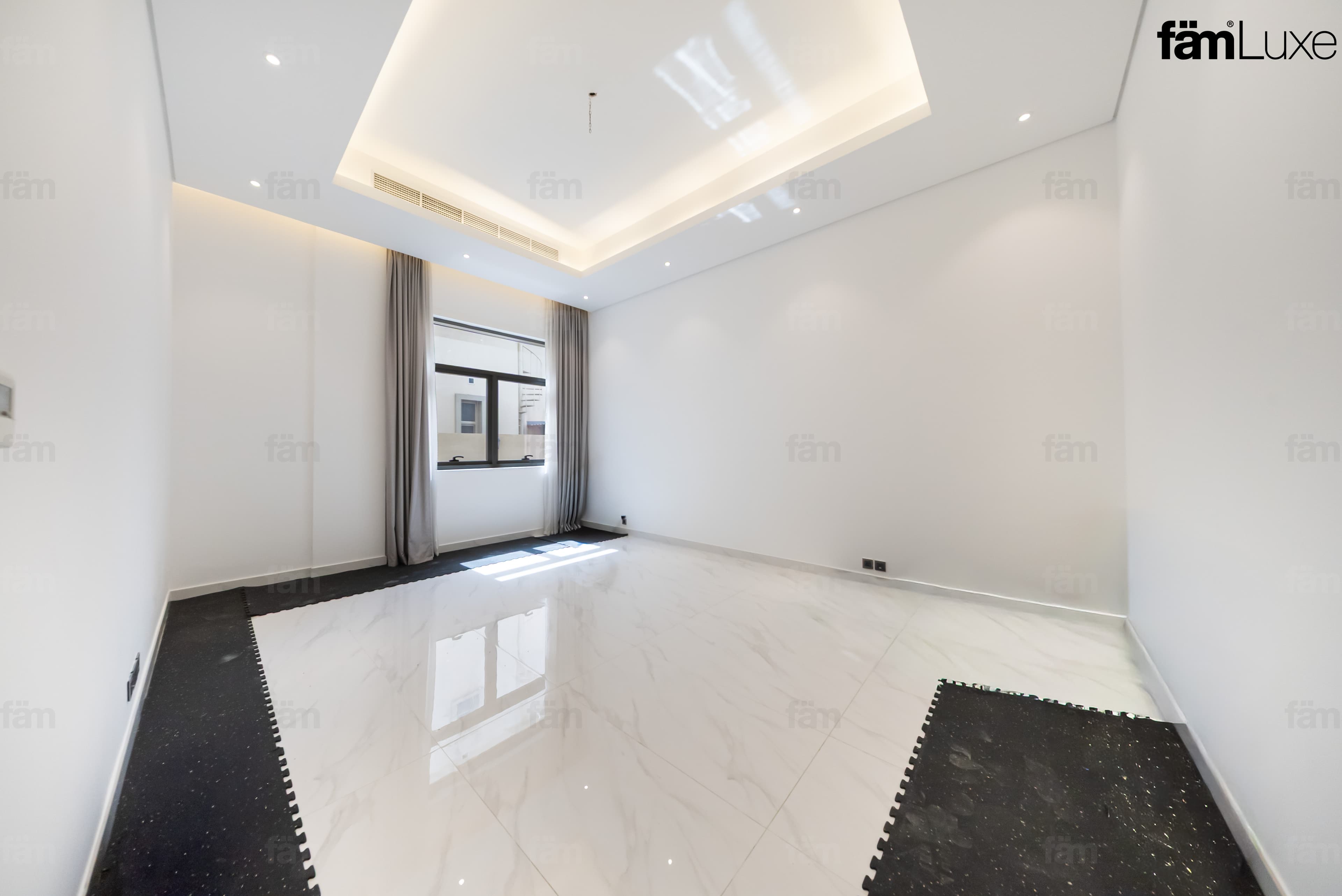 7 bedroom villa in Al Barsha South 2, photograph 16 of 20