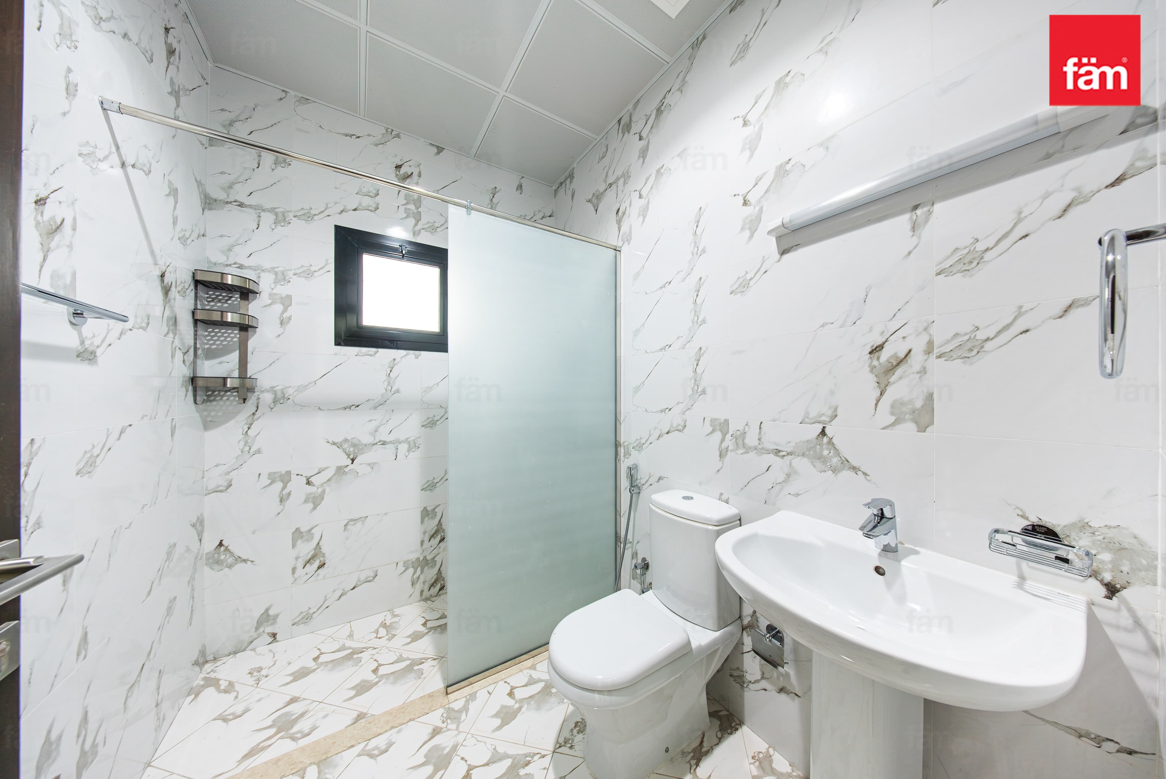 5 bedroom villa in Al Barsha South 2, photograph 16 of 20
