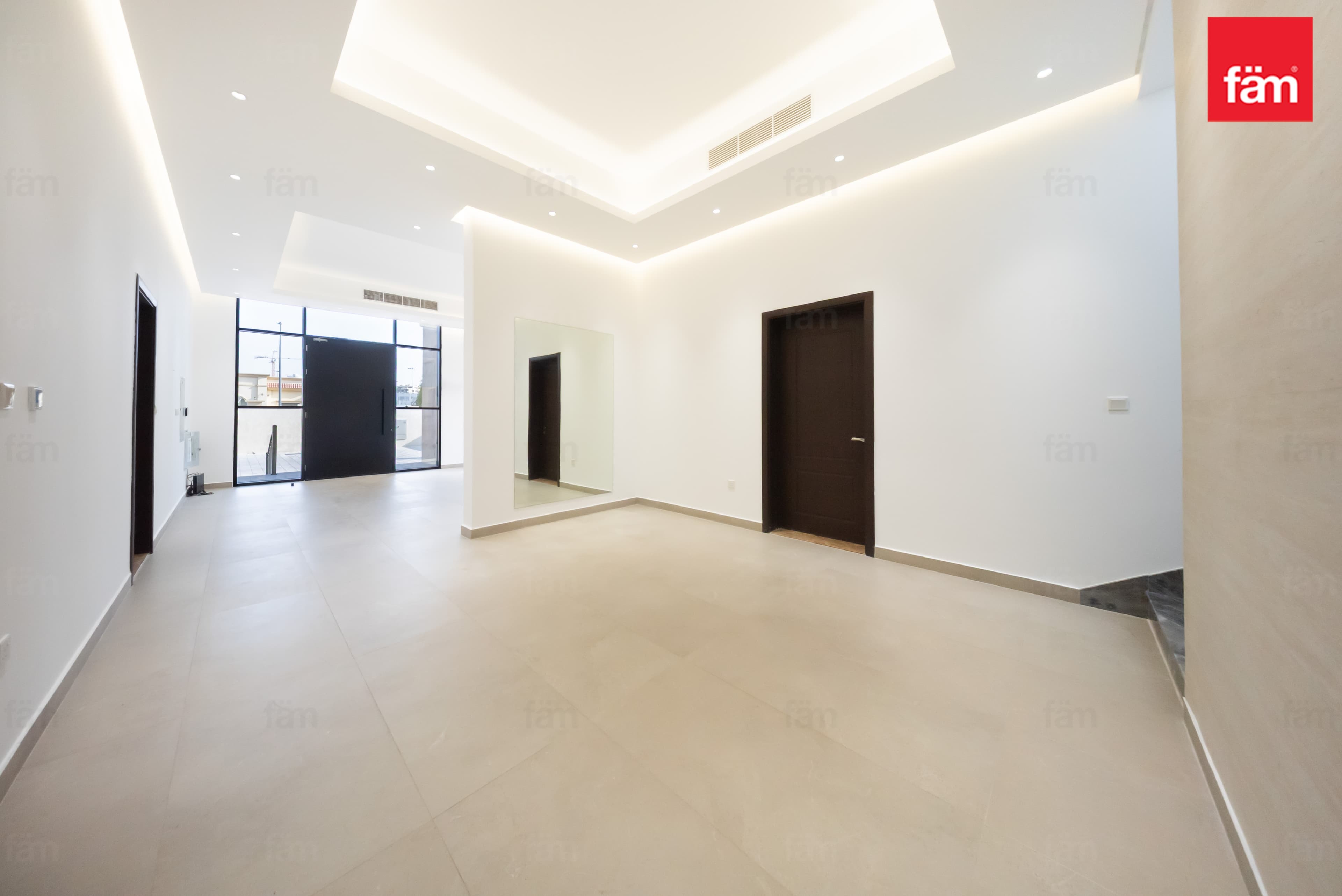 5 bedroom villa in Al Barsha South 2, photograph 13 of 19