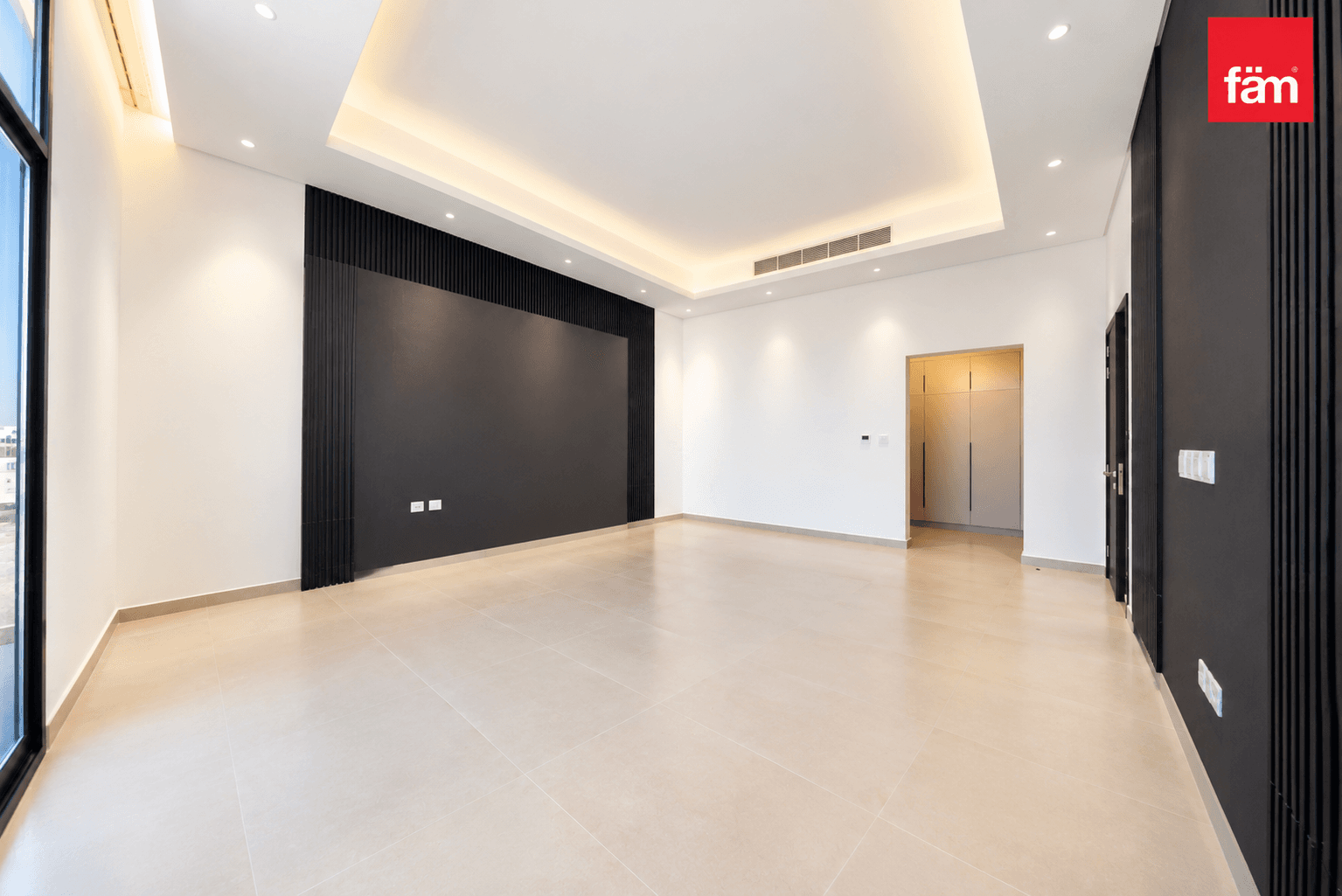 5 bedroom villa in Al Barsha South 2, photograph 11 of 19