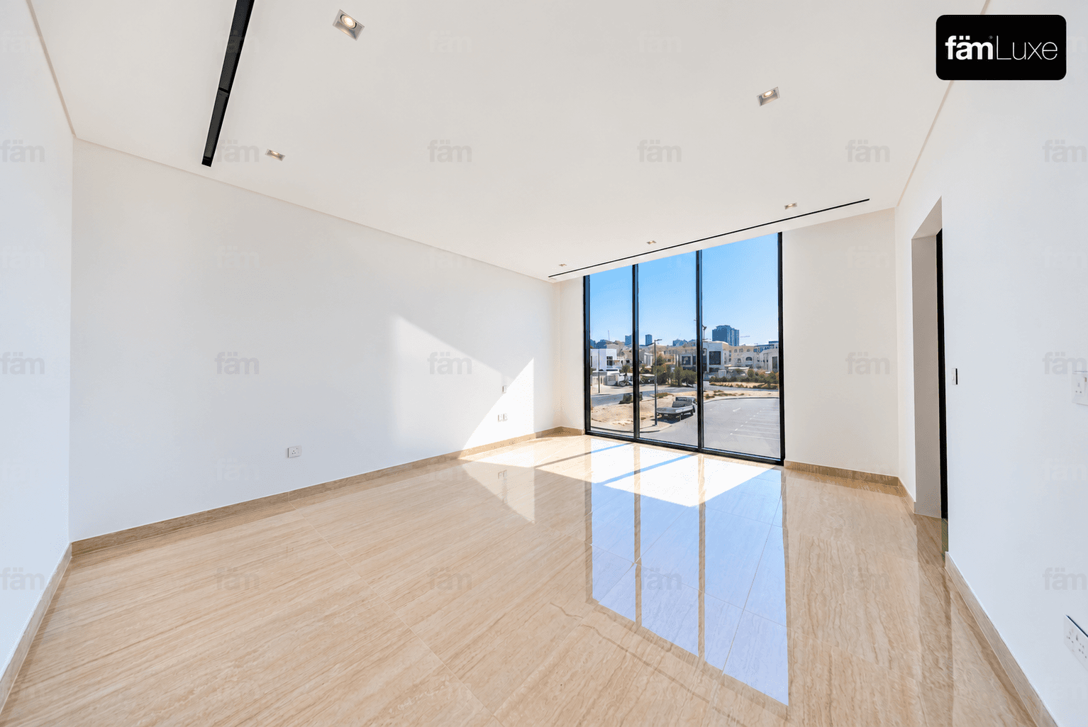 6 bedroom villa in Al Barsha South 2, photograph 9 of 18