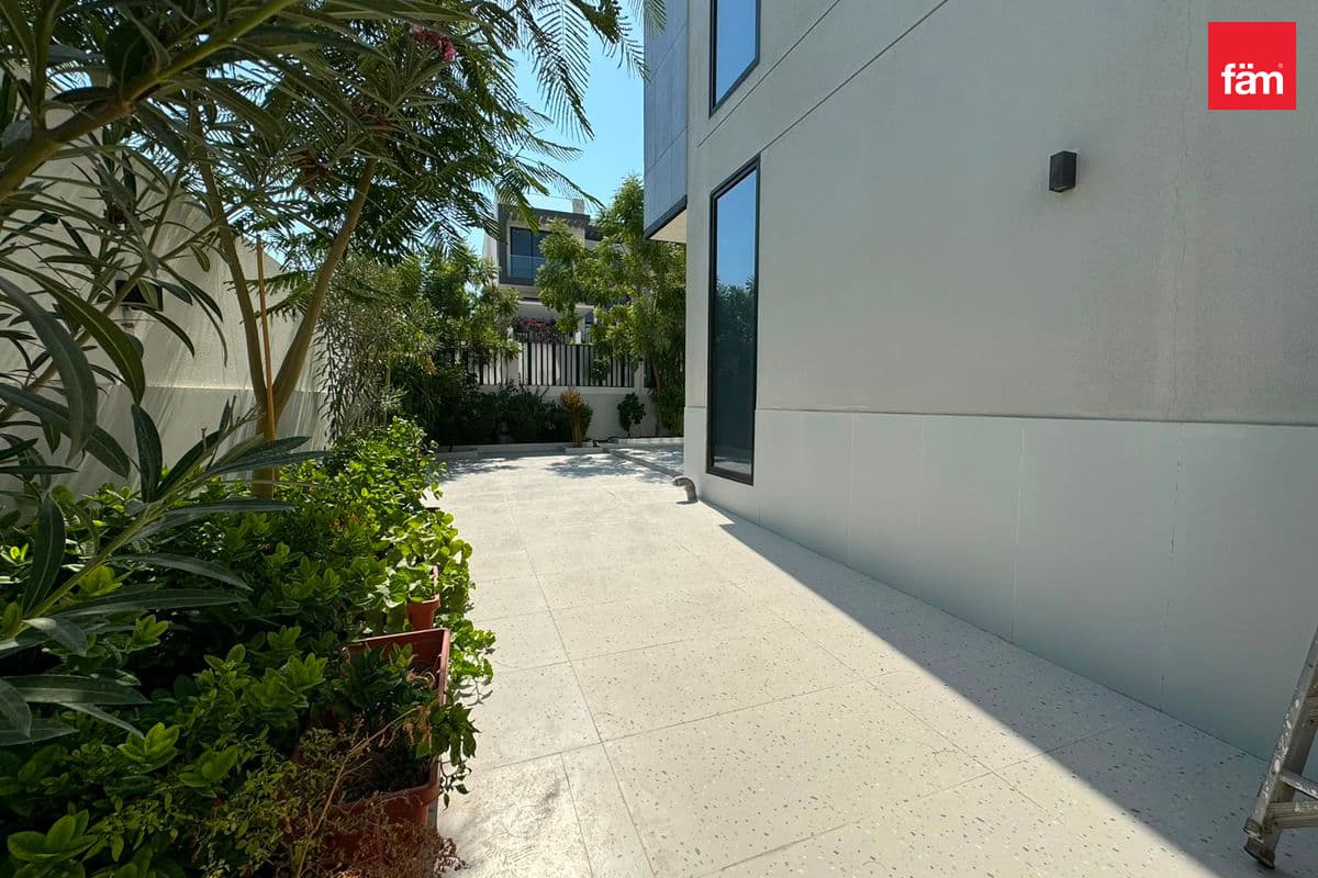 5 bedroom villa in Makeen Al Furjan Villas, photograph 16 of 18