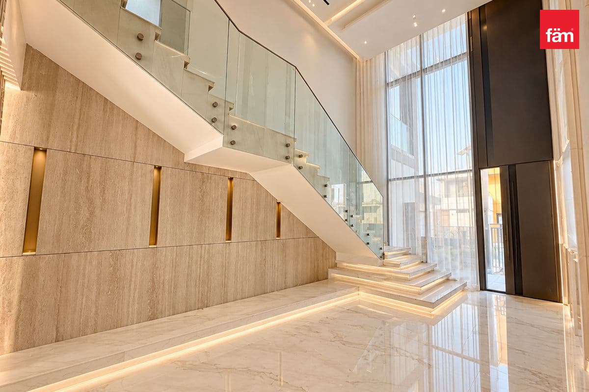 5 bedroom villa in Al Furjan West, photograph 7 of 15