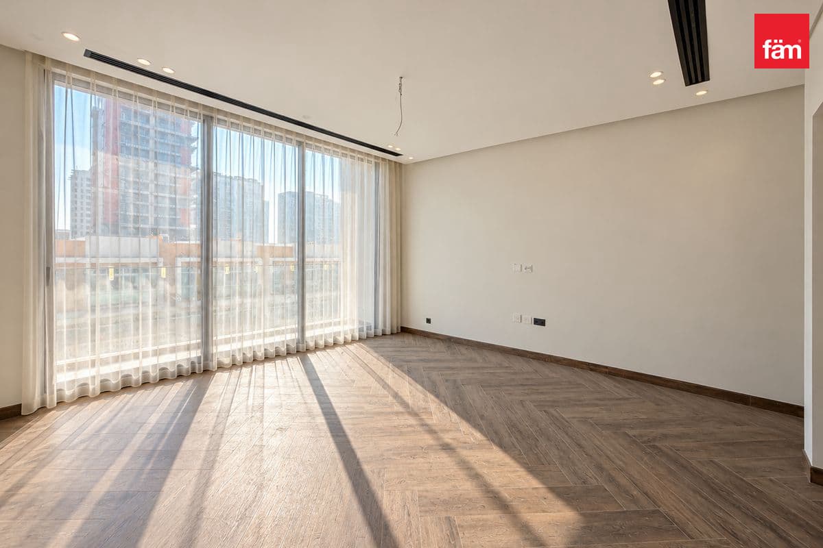 5 bedroom villa in Al Furjan West, photograph 13 of 15