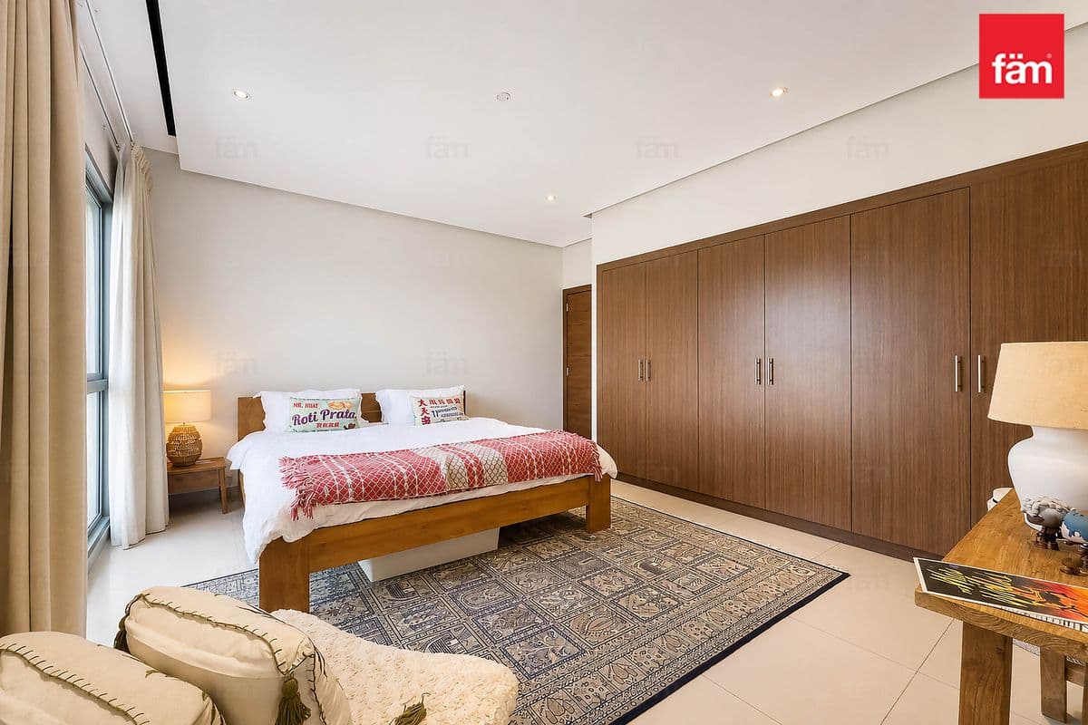 6 bedroom villa in Al Furjan West, photograph 13 of 20
