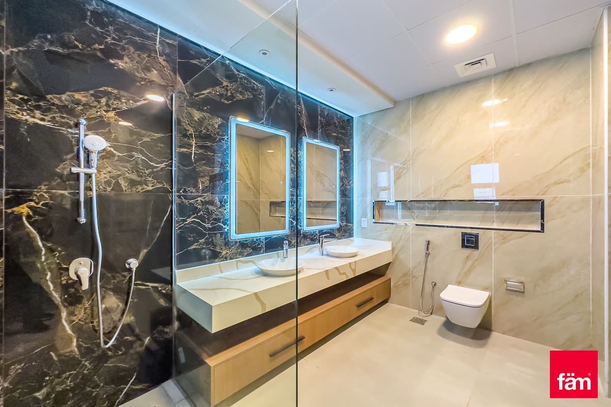 5 bedroom villa in Al Furjan West, photograph 14 of 20