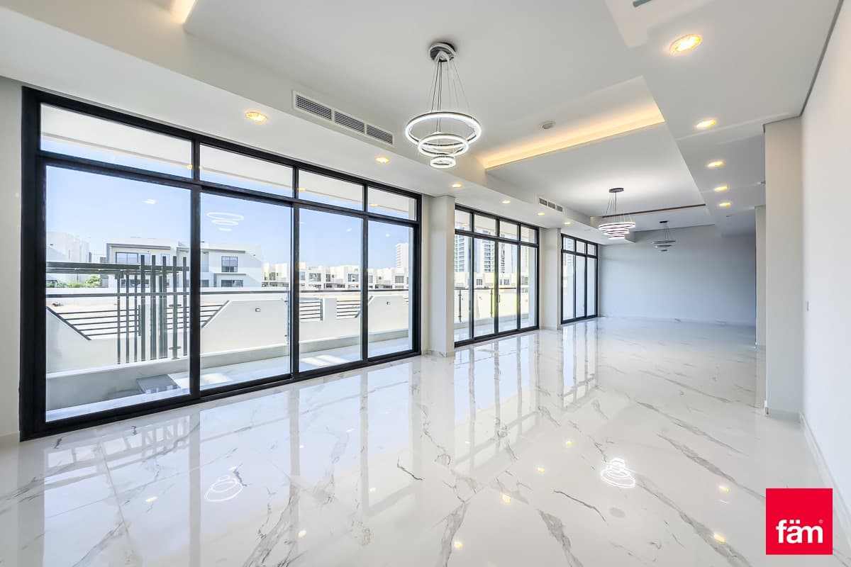 5 bedroom villa in Al Furjan West, photograph 17 of 20