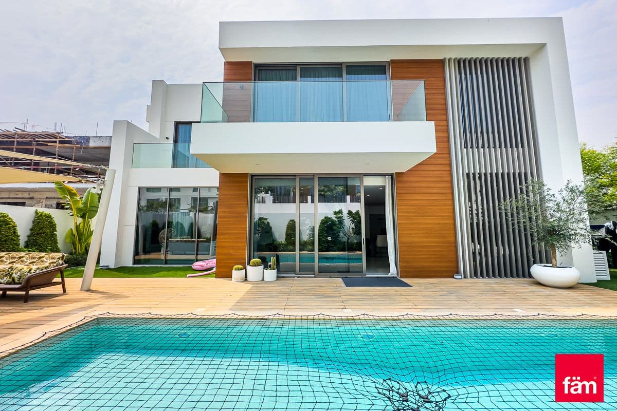 6 bedroom villa in Al Furjan West, photograph 10 of 20