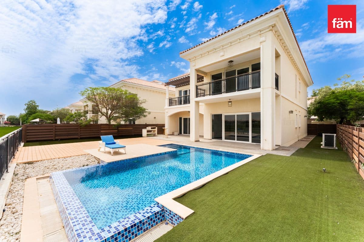 5 bedroom villa in Al Habtoor Polo Resort & Club, photograph 1 of 20