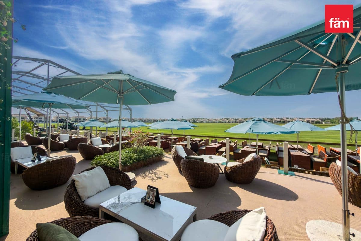 4 bedroom villa in Al Habtoor Polo Resort & Club, photograph 7 of 20