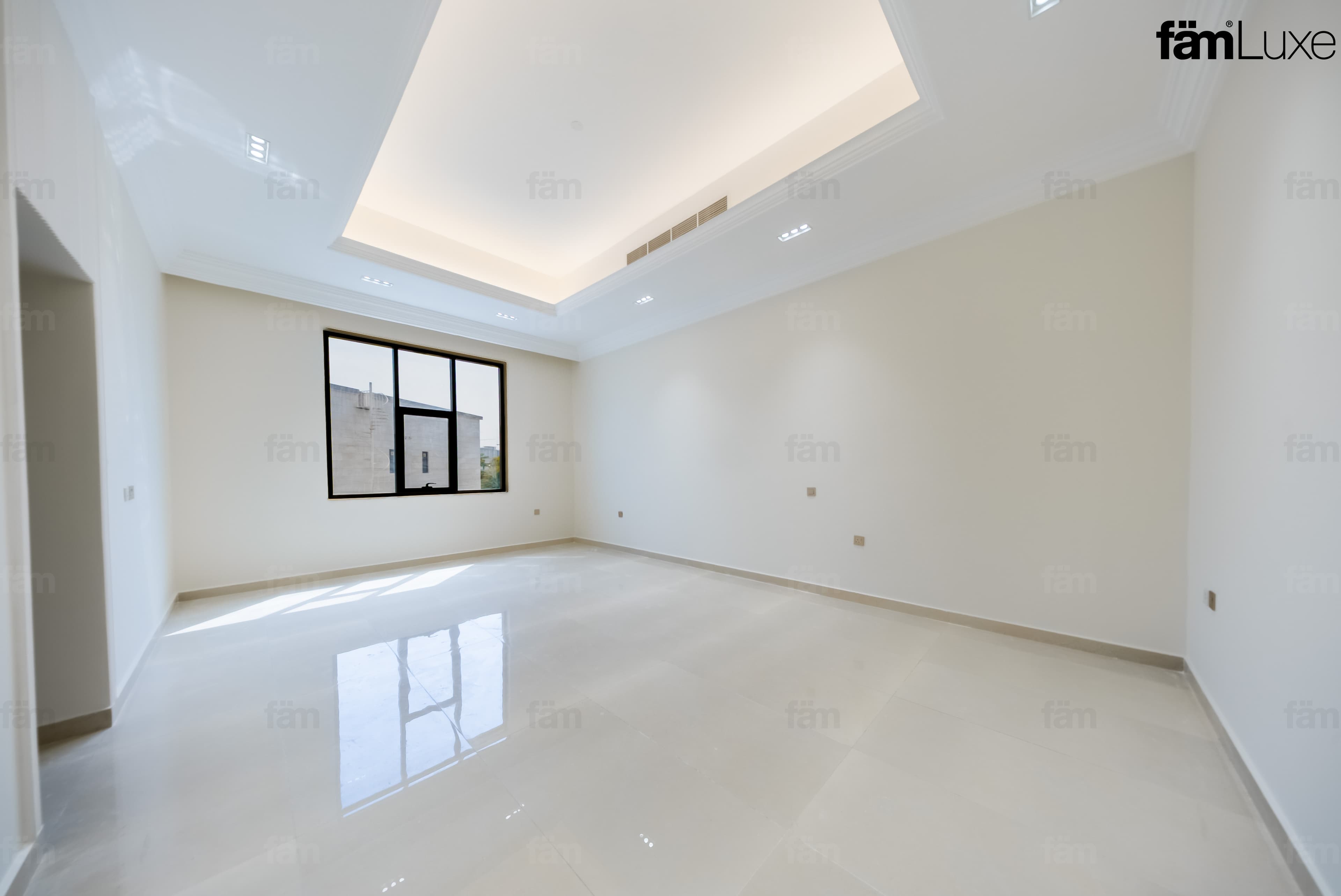 5 bedroom villa in Al Quoz 2, photograph 10 of 20