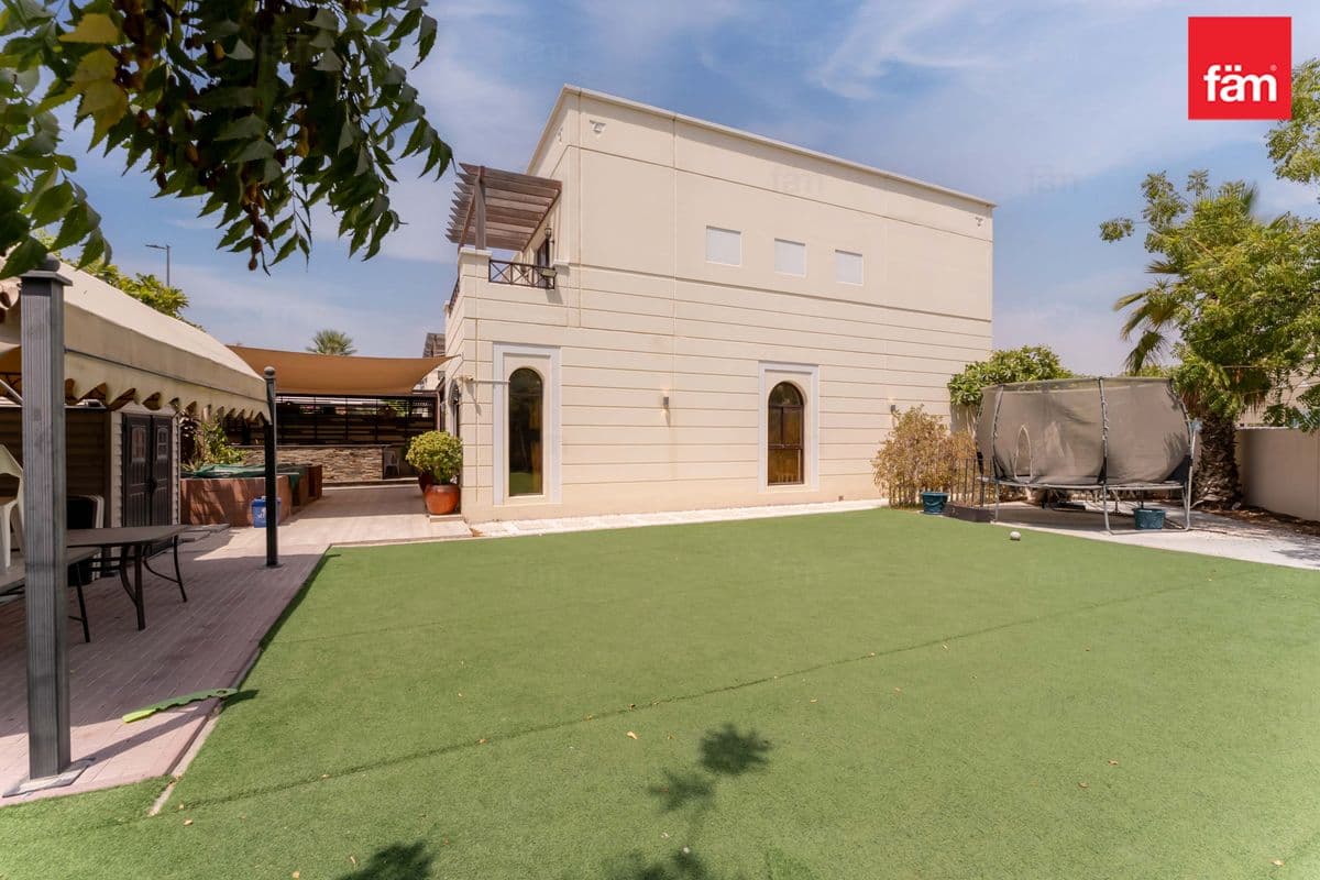 4 bedroom villa in Al Salam Townhouses, photograph 15 of 20