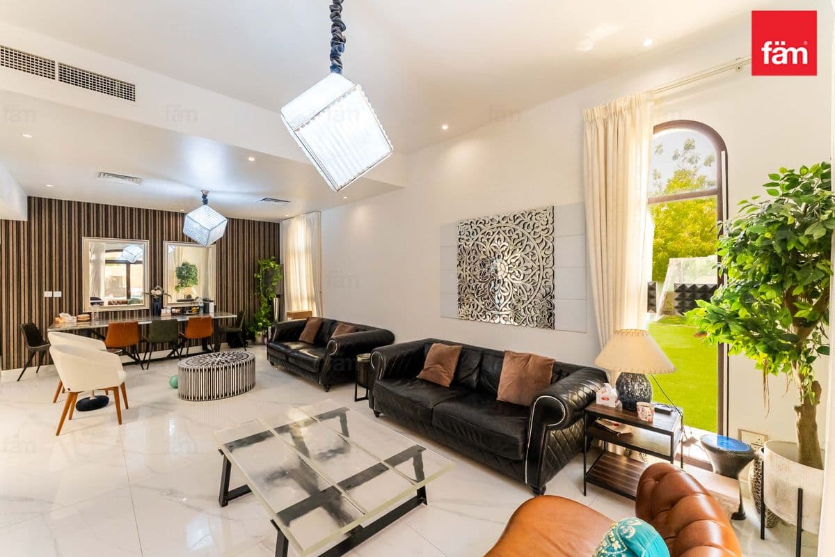 4 bedroom villa in Al Salam Townhouses, photograph 17 of 20