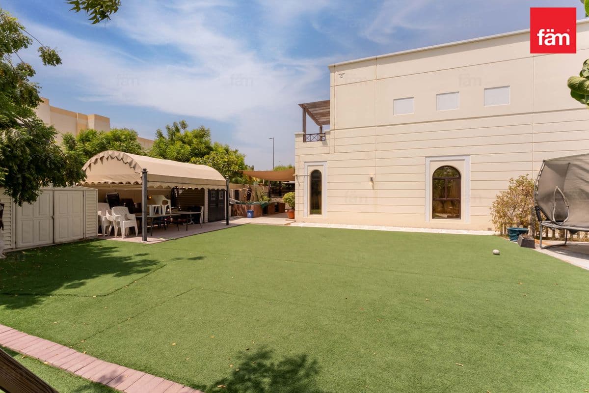 4 bedroom villa in Al Salam Townhouses, photograph 14 of 20