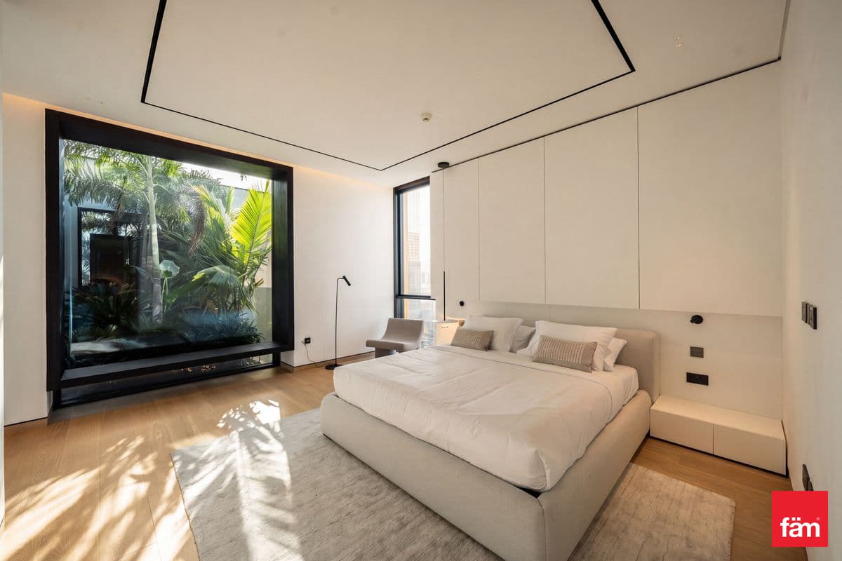 6 bedroom villa in Al Wasl Villas, photograph 20 of 20