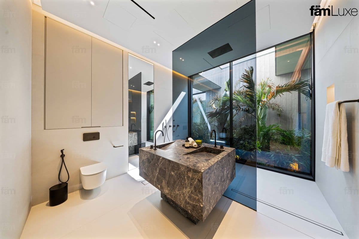 6 bedroom villa in Al Wasl Villas, photograph 20 of 20
