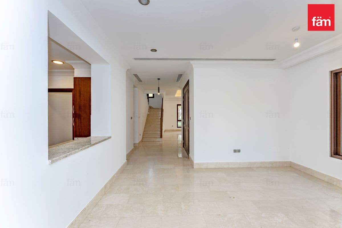4 bedroom villa in Aseel, photograph 7 of 20