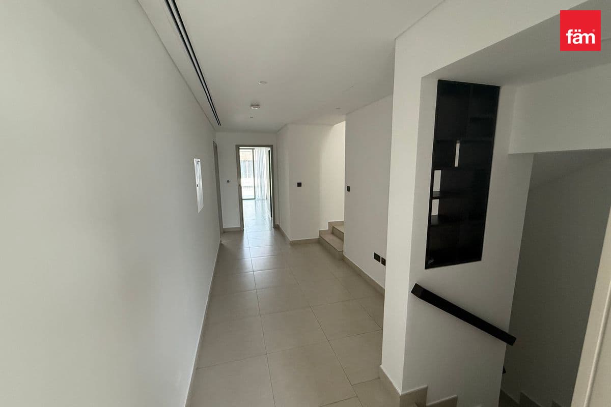 5 bedroom villa in Aura, photograph 8 of 10