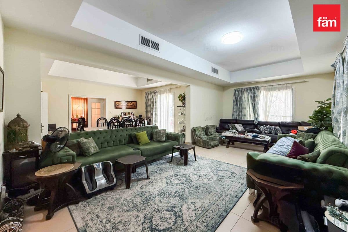 5 bedroom villa in Cedre Villas Cluster G, photograph 4 of 19