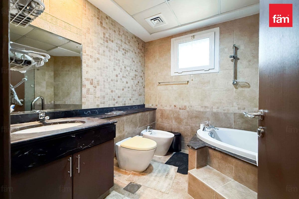 5 bedroom villa in Cedre Villas Cluster G, photograph 13 of 19