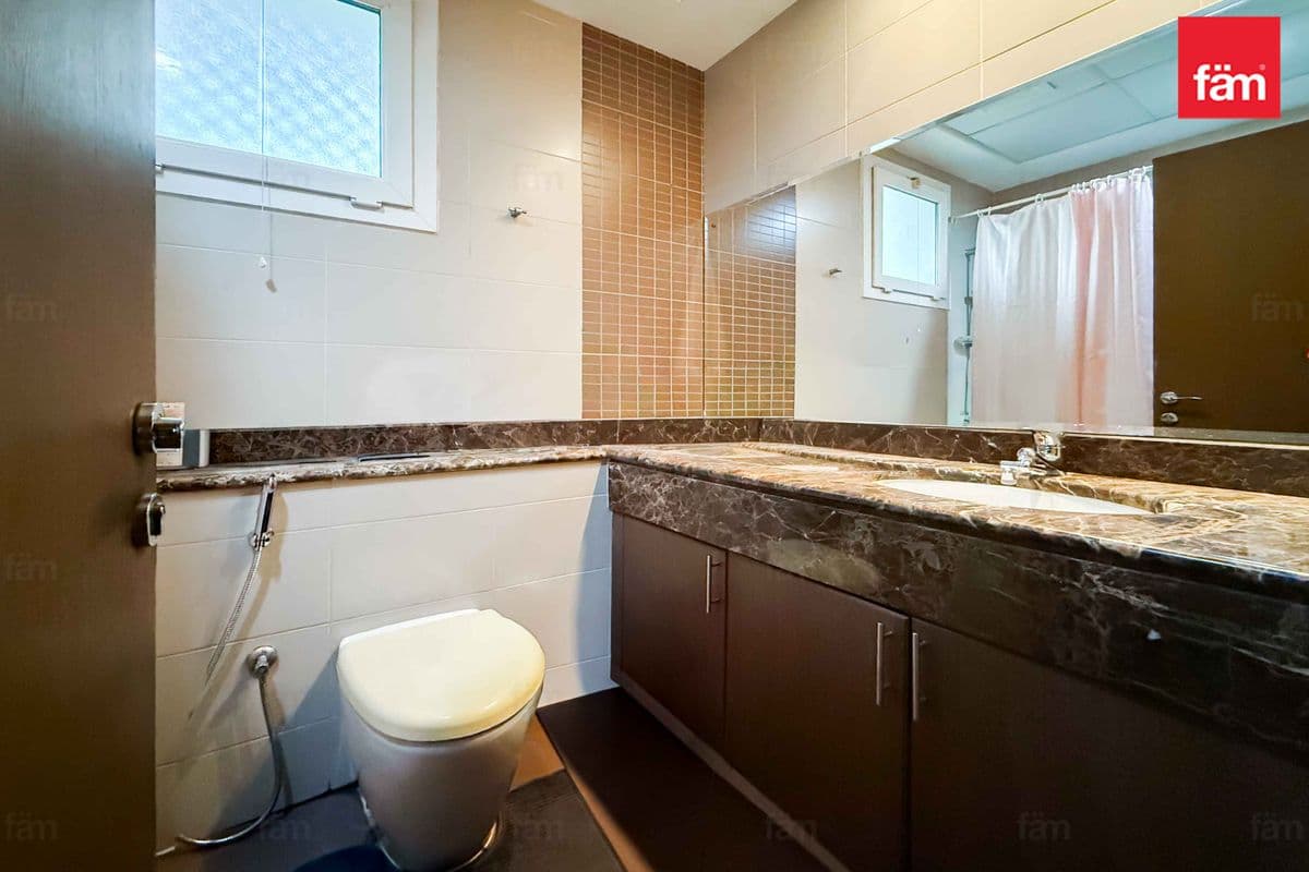 5 bedroom villa in Cedre Villas Cluster G, photograph 11 of 19