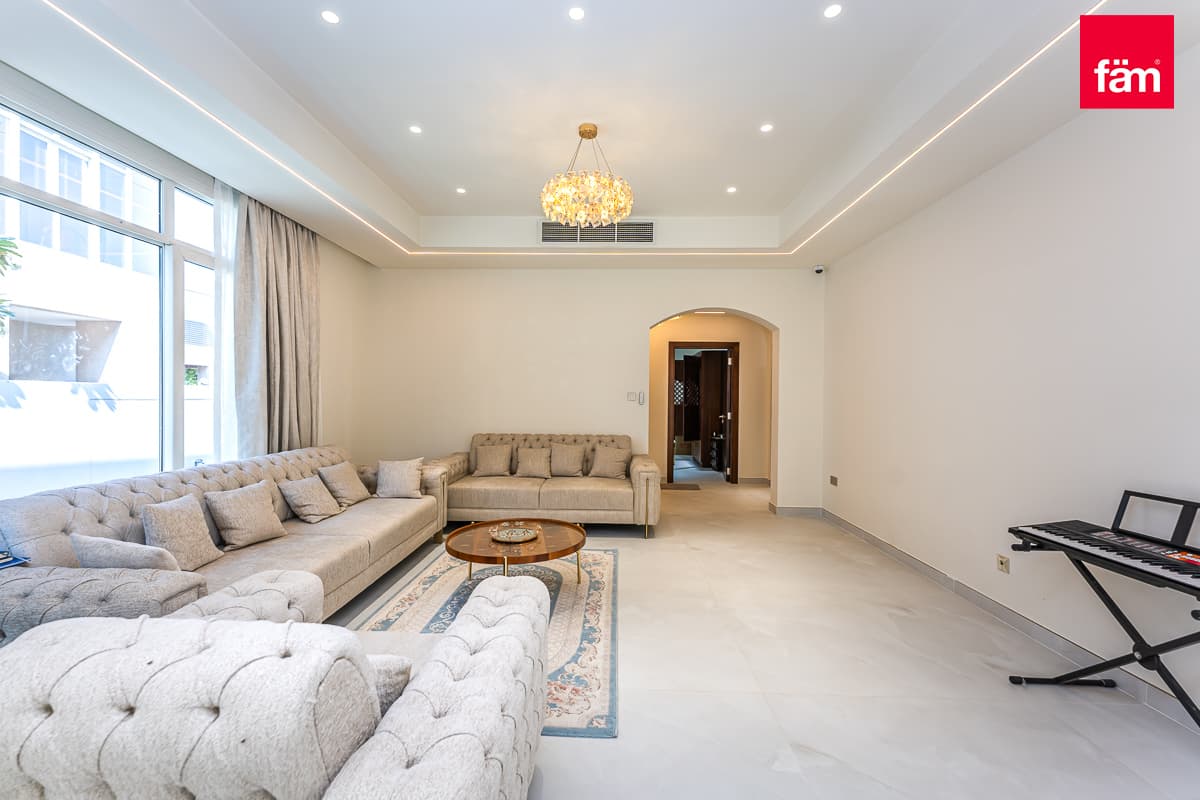 4 bedroom villa in Cedre Villas Cluster D, photograph 10 of 20