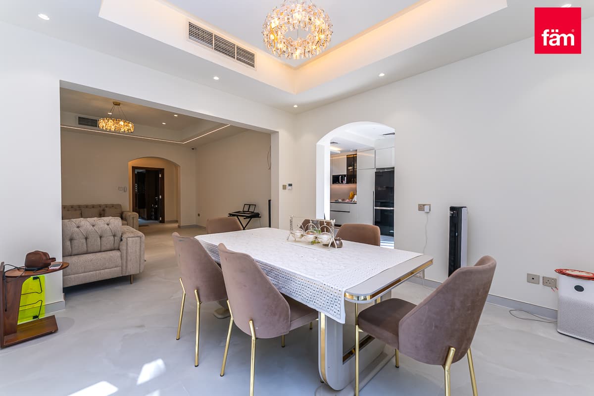 4 bedroom villa in Cedre Villas Cluster D, photograph 5 of 20