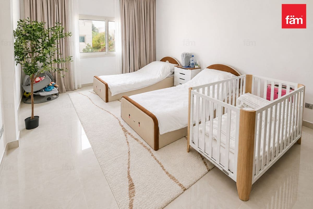 4 bedroom villa in Circle Villas, photograph 20 of 20